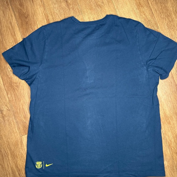 Nike Barça Navy Tee with Yellow Accents - Picture 4 of 5